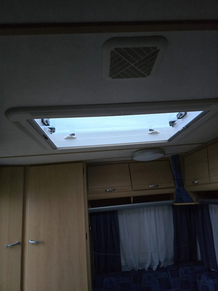 Wohnwagen TEC Tour 445 TDF Mover, Markise, Dusche - Karavan: obrázek 5 Wohnwagen TEC Tour 445 TDF Mover, Markise, Dusche - Karavan: obrázek 5