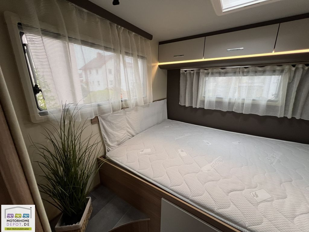 Ahorn Alaska TD Plus Aufl. 4to & Luftfed. & Hubbett - Polointegrovaný obytný vůz: obrázek 5 Ahorn Alaska TD Plus Aufl. 4to & Luftfed. & Hubbett - Polointegrovaný obytný vůz: obrázek 5