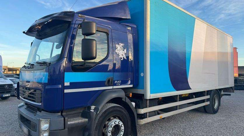 Volvo FL 240 - Chladírenský nákladní automobil: obrázek 1 Volvo FL 240 - Chladírenský nákladní automobil: obrázek 1