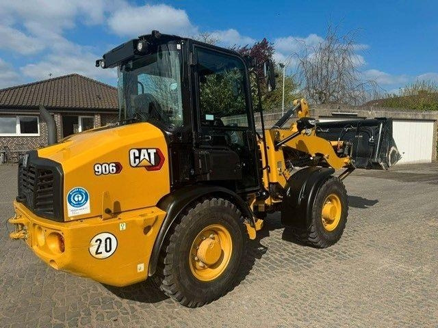 CAT 906 - Kolový nakladač: obrázek 3 CAT 906 - Kolový nakladač: obrázek 3