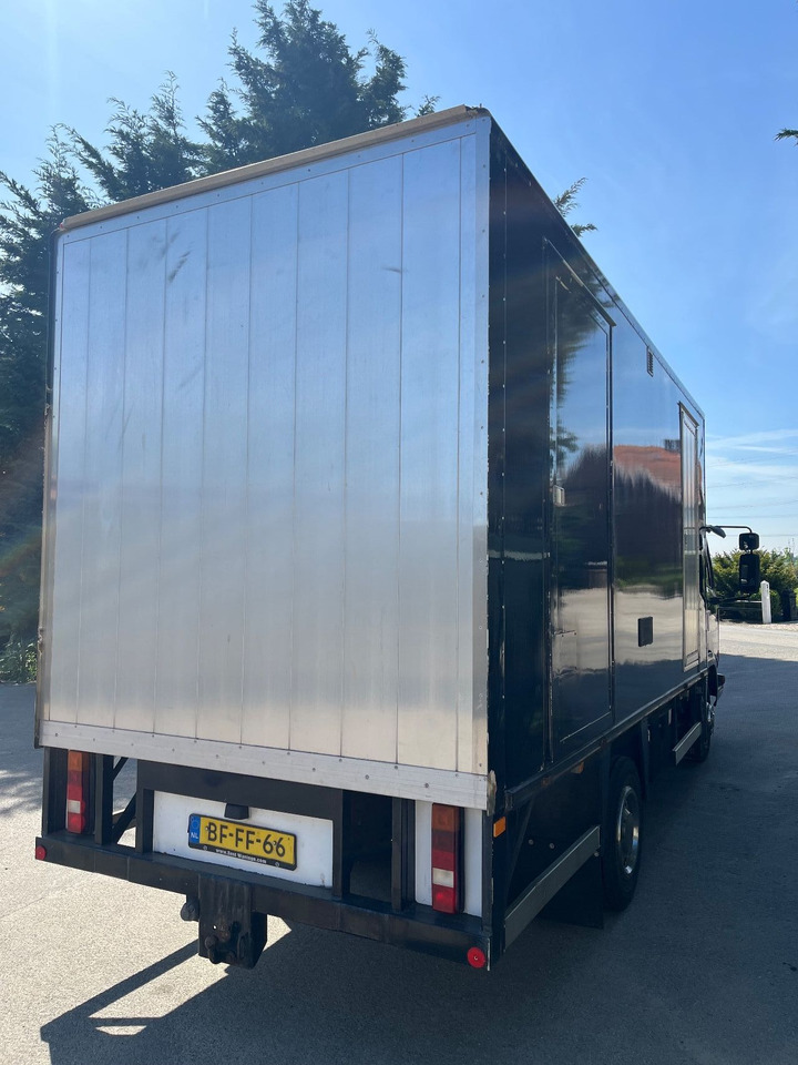 DAF 45 - Skříňový nákladní auto: obrázek 3 DAF 45 - Skříňový nákladní auto: obrázek 3