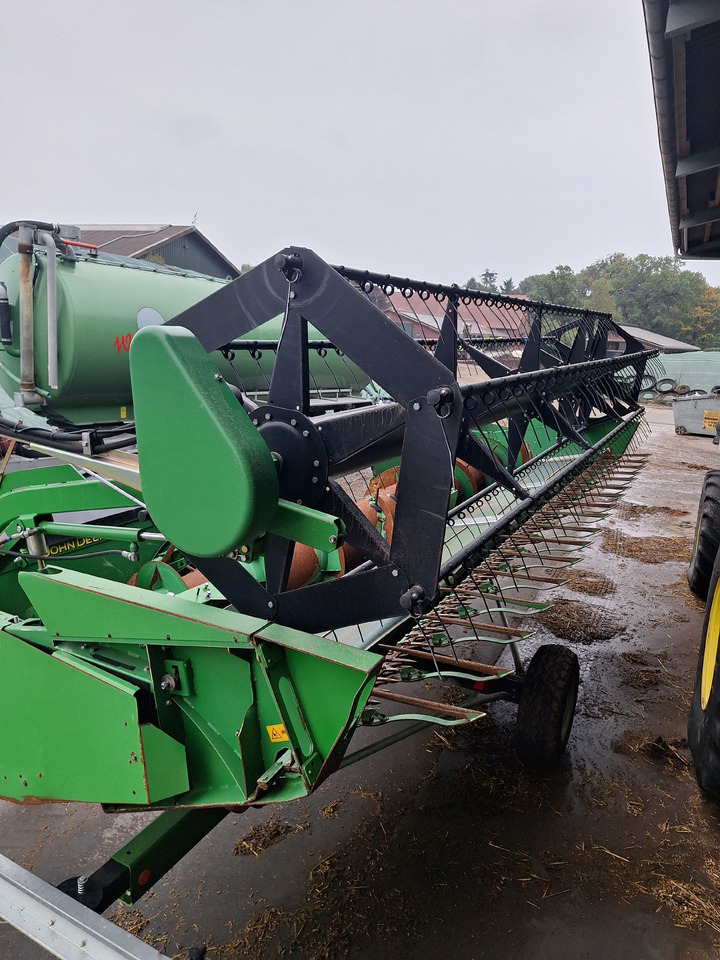 JOHN DEERE T550 - Sklízecí mlátička: obrázek 3 JOHN DEERE T550 - Sklízecí mlátička: obrázek 3