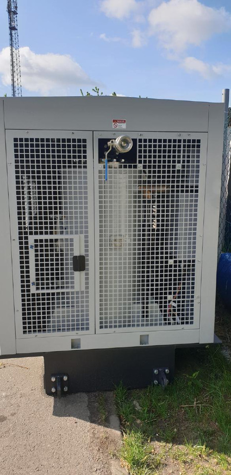 Bohak Combo 350 24 bar, Diesel Powered SKID Mounted Screw Air Compressor - Mobilní kompresor: obrázek 4 Bohak Combo 350 24 bar, Diesel Powered SKID Mounted Screw Air Compressor - Mobilní kompresor: obrázek 4