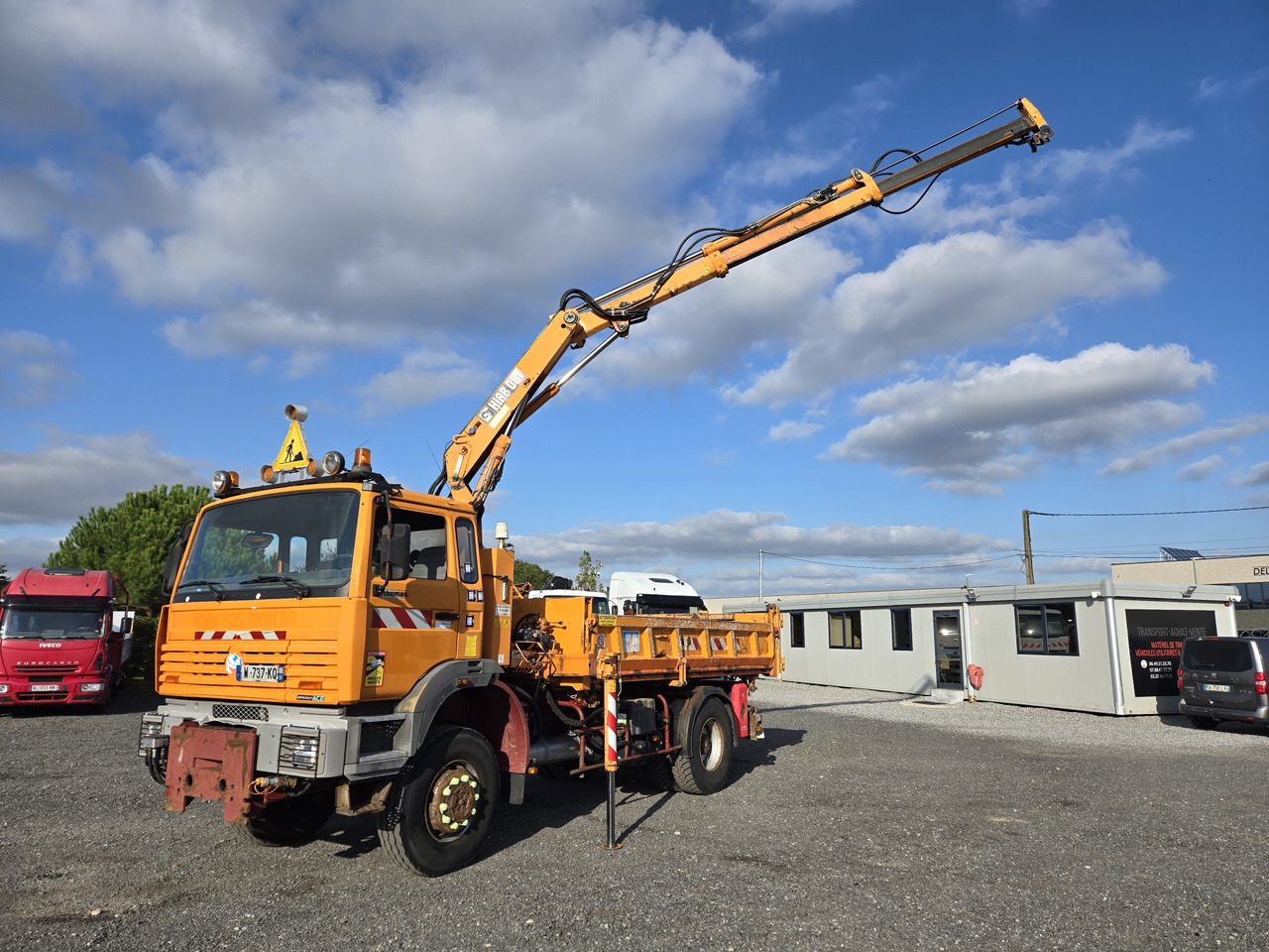 Renault G250 4x4 - Sklápěč, Auto s hydraulickou rukou: obrázek 1 Renault G250 4x4 - Sklápěč, Auto s hydraulickou rukou: obrázek 1
