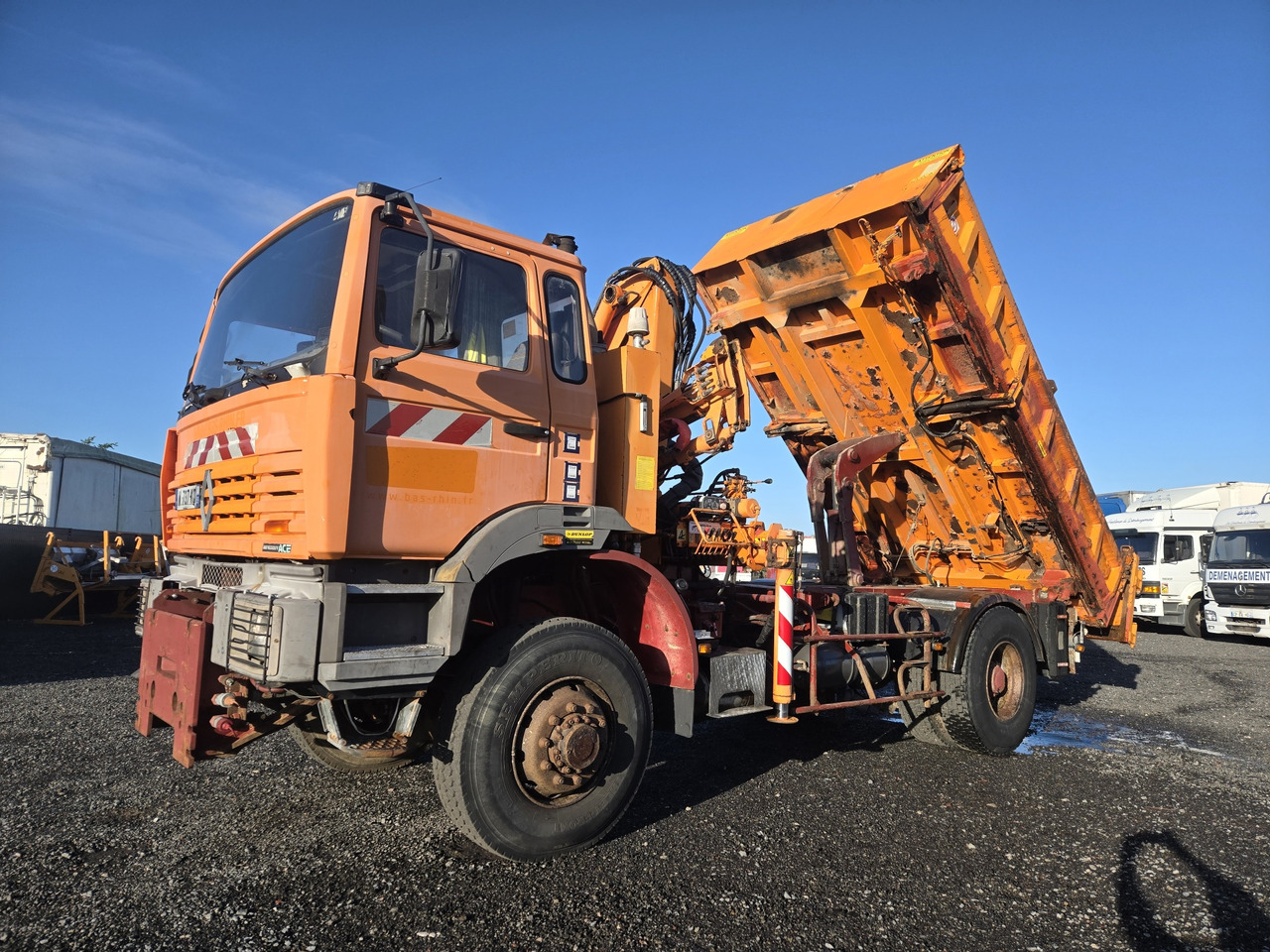 Renault G300 / 4x4 - Sklápěč, Auto s hydraulickou rukou: obrázek 1 Renault G300 / 4x4 - Sklápěč, Auto s hydraulickou rukou: obrázek 1