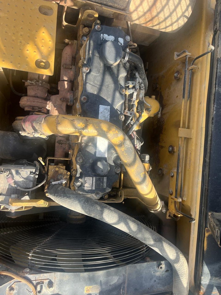 CATERPILLAR 325DL - Pásové rýpadlo: obrázek 3 CATERPILLAR 325DL - Pásové rýpadlo: obrázek 3