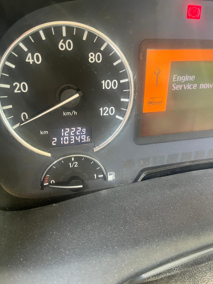 MERCEDES-BENZ Actros 3340 - Podvozek s kabinou: obrázek 2 MERCEDES-BENZ Actros 3340 - Podvozek s kabinou: obrázek 2