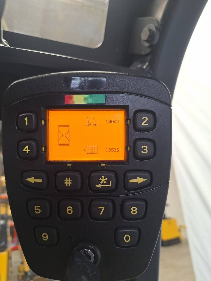 Yale ERP 16 VT - Elektrický vysokozdvižný vozík: obrázek 5 Yale ERP 16 VT - Elektrický vysokozdvižný vozík: obrázek 5