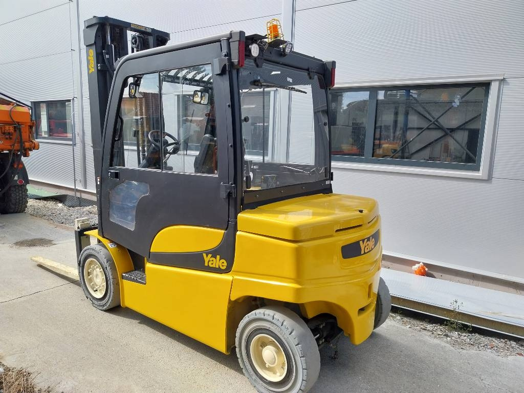 Yale ERP 45 VM - Elektrický vysokozdvižný vozík: obrázek 4 Yale ERP 45 VM - Elektrický vysokozdvižný vozík: obrázek 4
