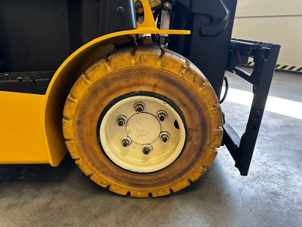 Yale ERP35VL - Elektrický vysokozdvižný vozík: obrázek 2 Yale ERP35VL - Elektrický vysokozdvižný vozík: obrázek 2