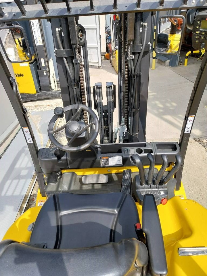 Elektrický vysokozdvižný vozík Yale ERP40VM: obrázek 8 Elektrický vysokozdvižný vozík Yale ERP40VM: obrázek 8