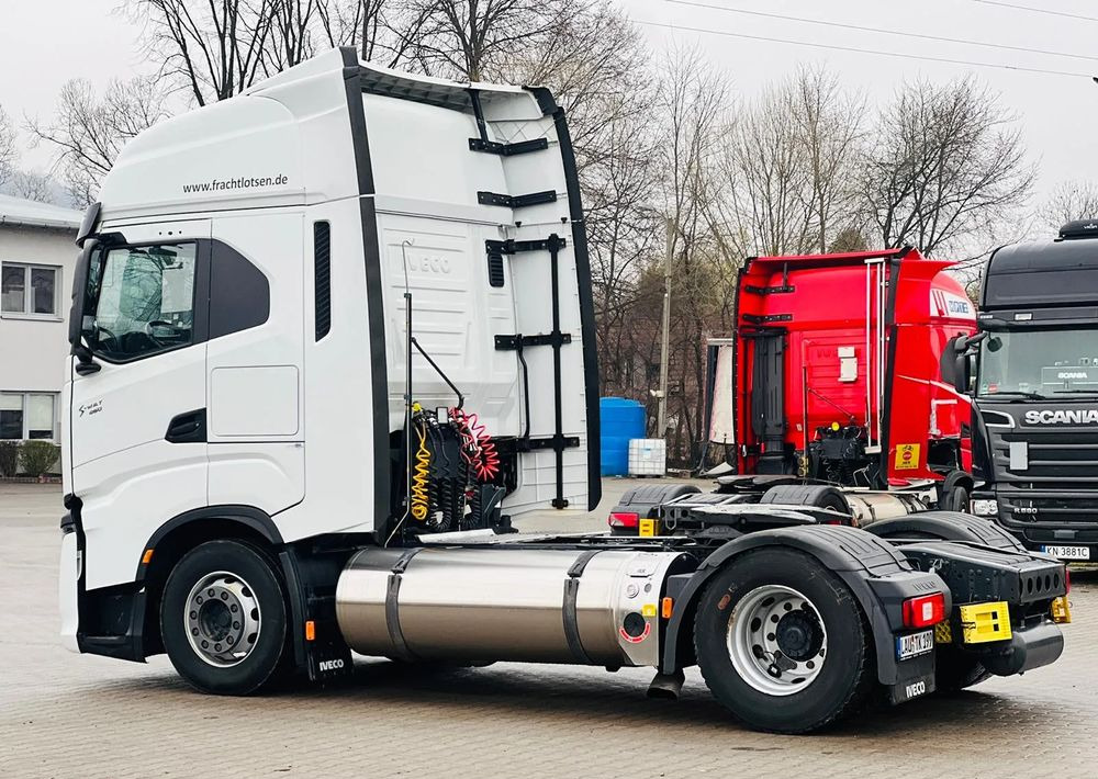 Iveco S-WAY 460 / RETARDER / - Tahač: obrázek 4 Iveco S-WAY 460 / RETARDER / - Tahač: obrázek 4