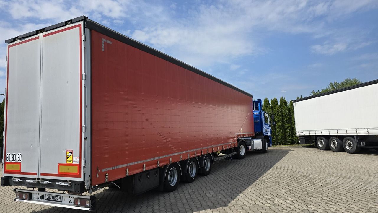 System Trailers - Plachtový návěs: obrázek 1 System Trailers - Plachtový návěs: obrázek 1