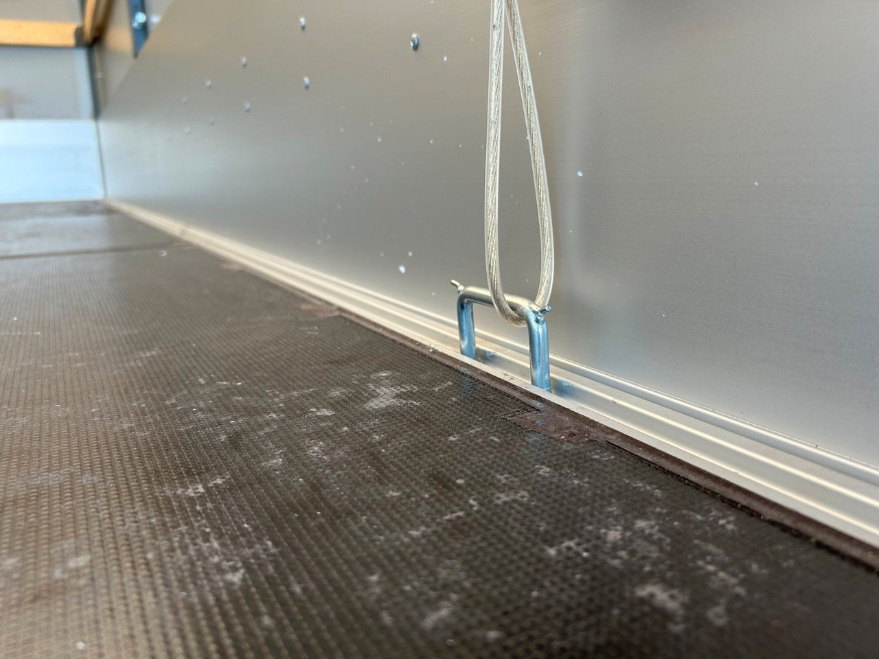 Fiat DUCATO XLWB MAXI Pritsche+Plane - Plachtová dodávka: obrázek 3 Fiat DUCATO XLWB MAXI Pritsche+Plane - Plachtová dodávka: obrázek 3