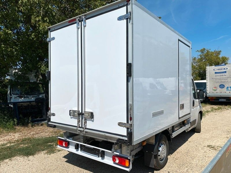Peugeot Boxer L2 Heavy Kühlkoffer Peugeot Boxer L2 Heavy Kühlkoffer - Chladící dodávka: obrázek 3 Peugeot Boxer L2 Heavy Kühlkoffer Peugeot Boxer L2 Heavy Kühlkoffer - Chladící dodávka: obrázek 3