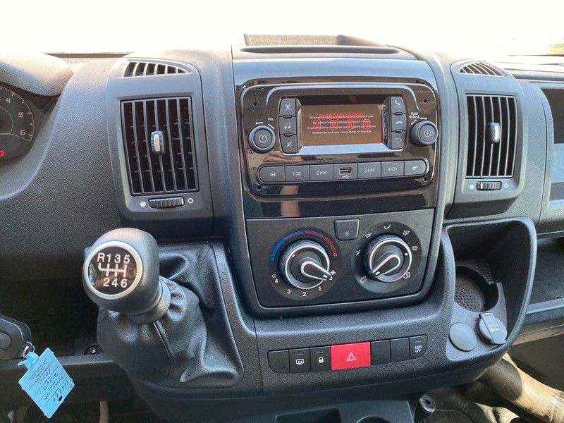 Peugeot Boxer L2 Heavy Kühlkoffer Peugeot Boxer L2 Heavy Kühlkoffer - Chladící dodávka: obrázek 5 Peugeot Boxer L2 Heavy Kühlkoffer Peugeot Boxer L2 Heavy Kühlkoffer - Chladící dodávka: obrázek 5