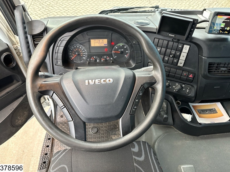 Nákladní automobil valníkový/ Plošinový, Auto s hydraulickou rukou Iveco Trakker 360 6X4, EURO 6, Palfinger, Remote, Steel suspension: obrázek 10