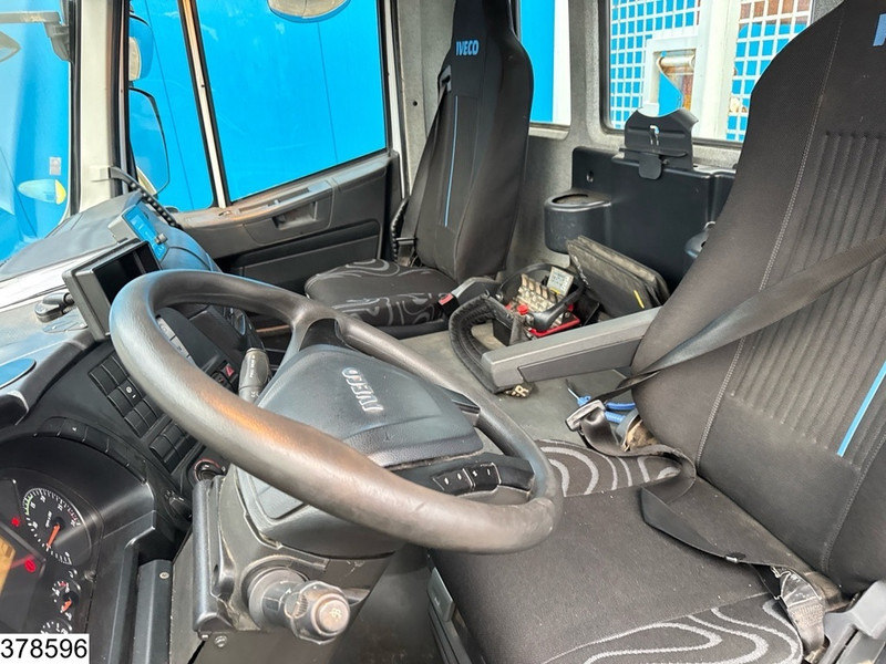 Nákladní automobil valníkový/ Plošinový, Auto s hydraulickou rukou Iveco Trakker 360 6X4, EURO 6, Palfinger, Remote, Steel suspension: obrázek 9