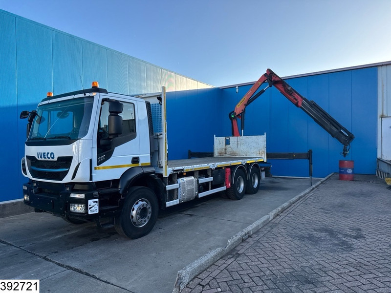 Iveco Trakker 360 6x4, EURO 6, Palfinger, Remote - Nákladní automobil valníkový/ Plošinový, Auto s hydraulickou rukou: obrázek 3 Iveco Trakker 360 6x4, EURO 6, Palfinger, Remote - Nákladní automobil valníkový/ Plošinový, Auto s hydraulickou rukou: obrázek 3