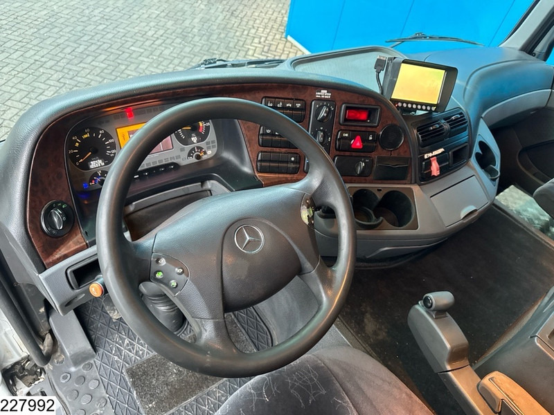Mercedes-Benz Actros 2532 6x2, EURO 5, 23600 Liter, 5 Comp, LAG - Cisternové vozidlo: obrázek 5 Mercedes-Benz Actros 2532 6x2, EURO 5, 23600 Liter, 5 Comp, LAG - Cisternové vozidlo: obrázek 5