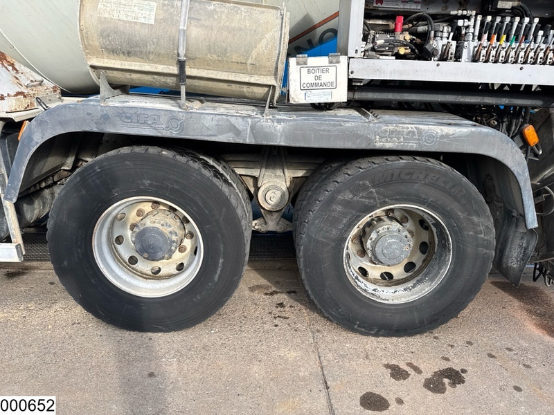 Renault Kerax 410 Dxi 8x4, Cifa, 9m3, Remote - Autodomíchávač: obrázek 3 Renault Kerax 410 Dxi 8x4, Cifa, 9m3, Remote - Autodomíchávač: obrázek 3