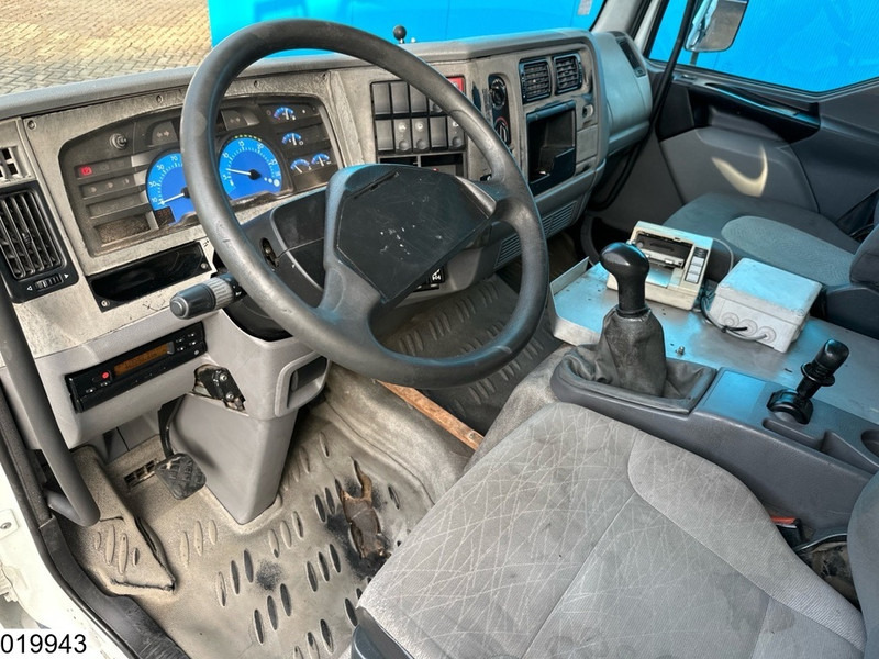 Renault Midlum 180 Euro 3, Manual, Fuel, 6180 Liters, 1 Comp - Cisternové vozidlo: obrázek 5 Renault Midlum 180 Euro 3, Manual, Fuel, 6180 Liters, 1 Comp - Cisternové vozidlo: obrázek 5