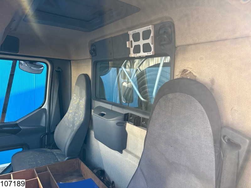 Renault Premium 270 13390 Liter, 4 Comp, Handgeschakeld, Fuel - Cisternové vozidlo: obrázek 5 Renault Premium 270 13390 Liter, 4 Comp, Handgeschakeld, Fuel - Cisternové vozidlo: obrázek 5