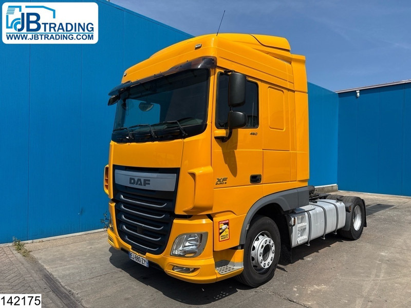 DAF XF 460 EURO 6, PTO - Tahač: obrázek 1 DAF XF 460 EURO 6, PTO - Tahač: obrázek 1