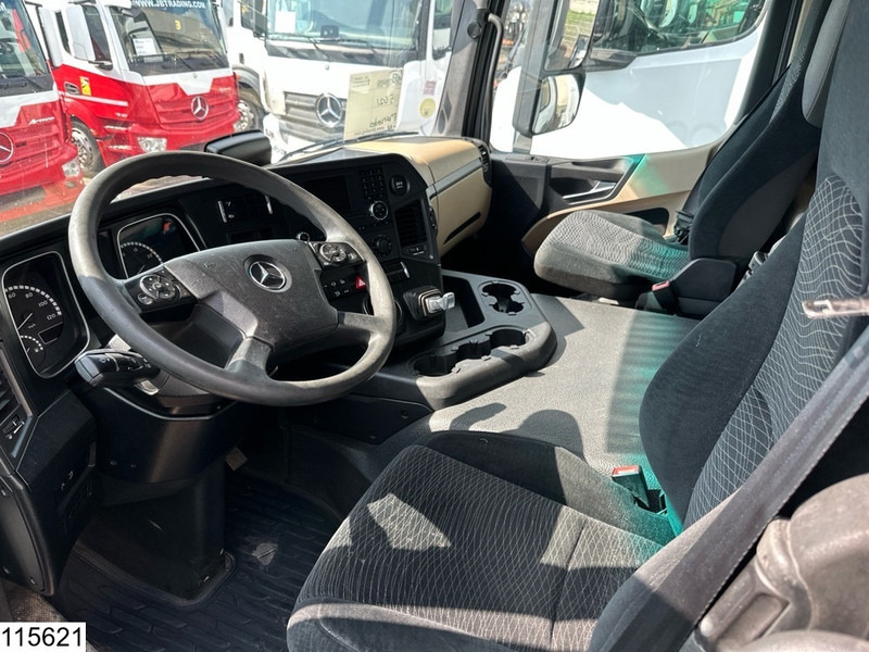 Mercedes-Benz Actros 1843 EURO 6 - Tahač: obrázek 4 Mercedes-Benz Actros 1843 EURO 6 - Tahač: obrázek 4