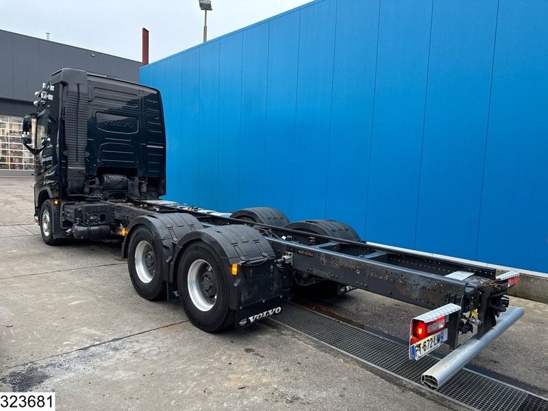 Volvo FH16 750 6X4, EURO 6D, Retarder, PTO - Podvozek s kabinou: obrázek 4 Volvo FH16 750 6X4, EURO 6D, Retarder, PTO - Podvozek s kabinou: obrázek 4