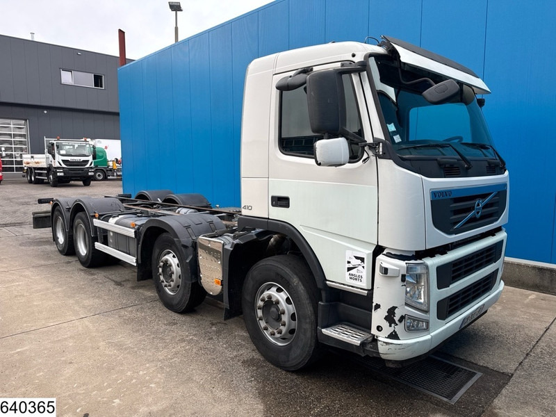 Volvo FM 410 8x4, EURO 5, PTO - Podvozek s kabinou: obrázek 3 Volvo FM 410 8x4, EURO 5, PTO - Podvozek s kabinou: obrázek 3
