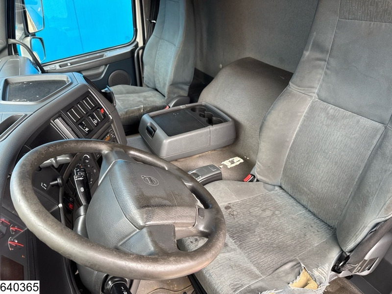 Podvozek s kabinou Volvo FM 410 8x4, EURO 5, PTO: obrázek 9