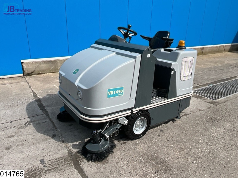 Meijer VR1450 20 HP, 265 Hours - Zametací vůz: obrázek 1 Meijer VR1450 20 HP, 265 Hours - Zametací vůz: obrázek 1