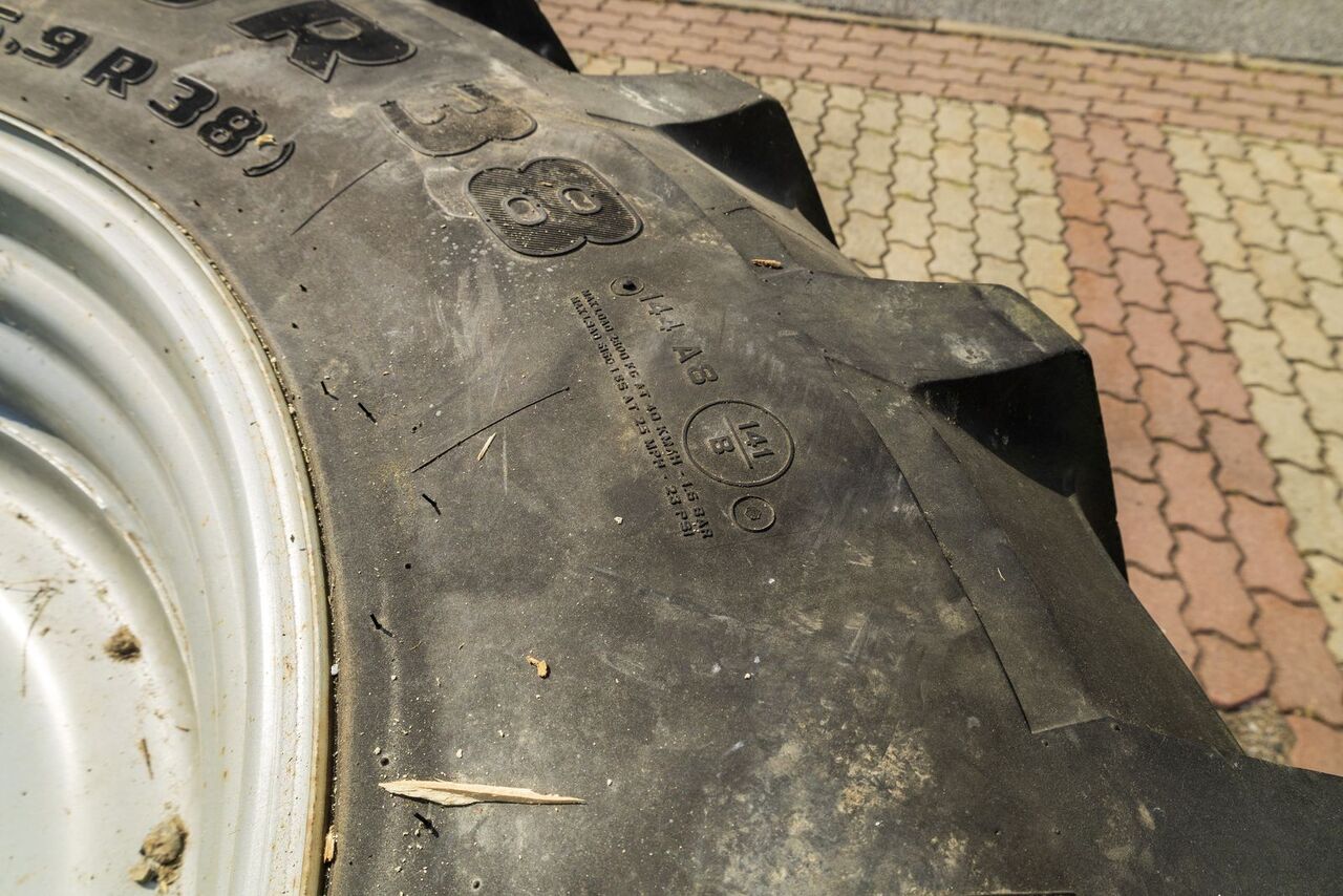 Trelleborg 420/85 R38 TM600 /16,9 R38 - Pneumatiky pro Traktor: obrázek 3 Trelleborg 420/85 R38 TM600 /16,9 R38 - Pneumatiky pro Traktor: obrázek 3