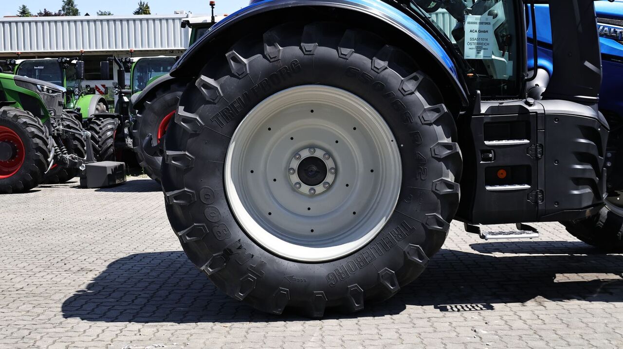 Valtra T175e Direct - Traktor: obrázek 5 Valtra T175e Direct - Traktor: obrázek 5