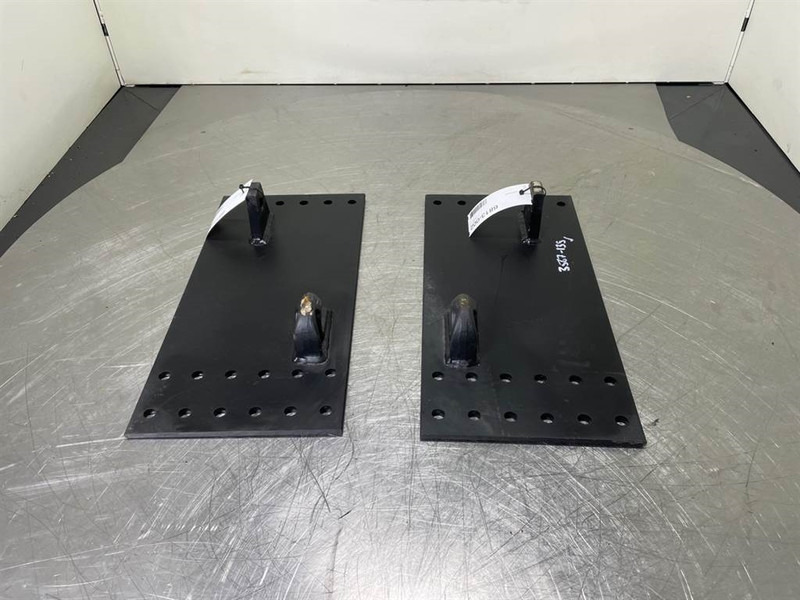 Aanlasoren Landbouw - Adapter plate/Adapterplatte - Rychloupínací pro Stavební technika: obrázek 1 Aanlasoren Landbouw - Adapter plate/Adapterplatte - Rychloupínací pro Stavební technika: obrázek 1