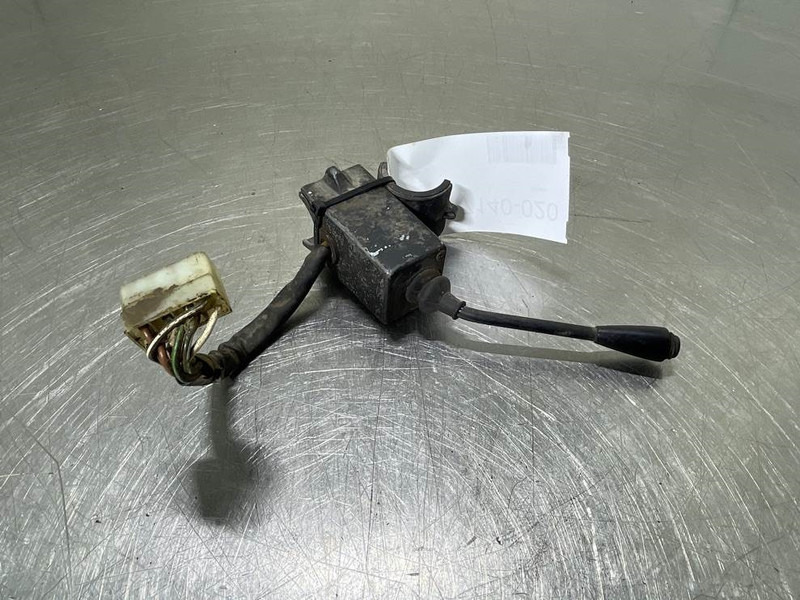 Ahlmann AZ14-4117475A-Steer col switch/Lenkstockschalter - Elektrický systém pro Stavební technika: obrázek 1 Ahlmann AZ14-4117475A-Steer col switch/Lenkstockschalter - Elektrický systém pro Stavební technika: obrázek 1