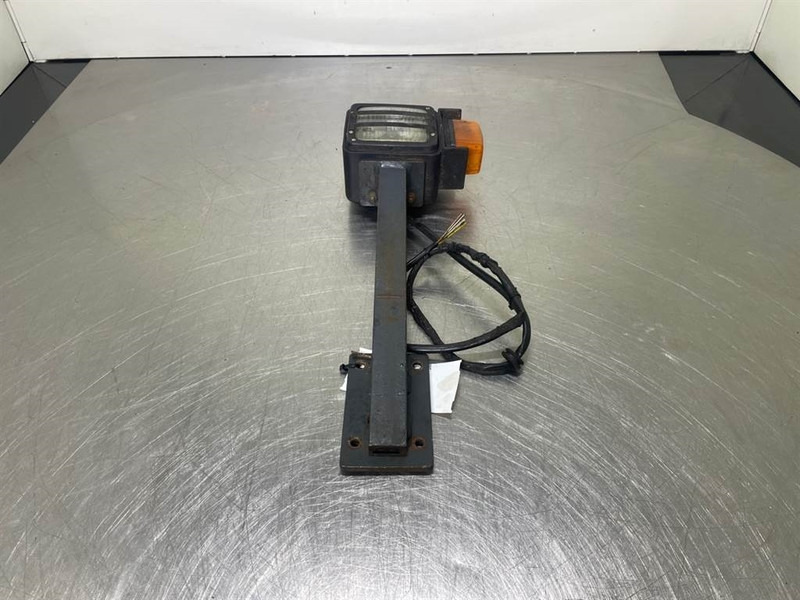 Ahlmann AZ6-4145335O/4193448A-Light/Leuchte/Verlichting - Elektrický systém pro Stavební technika: obrázek 2 Ahlmann AZ6-4145335O/4193448A-Light/Leuchte/Verlichting - Elektrický systém pro Stavební technika: obrázek 2