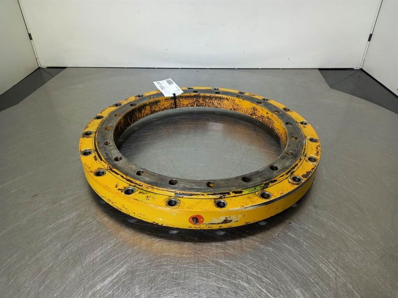 Ahlmann AZ6-4197762A-Slewing ring/Drehkranz/Draaikrans - Rám/ Šasi pro Stavební technika: obrázek 1 Ahlmann AZ6-4197762A-Slewing ring/Drehkranz/Draaikrans - Rám/ Šasi pro Stavební technika: obrázek 1