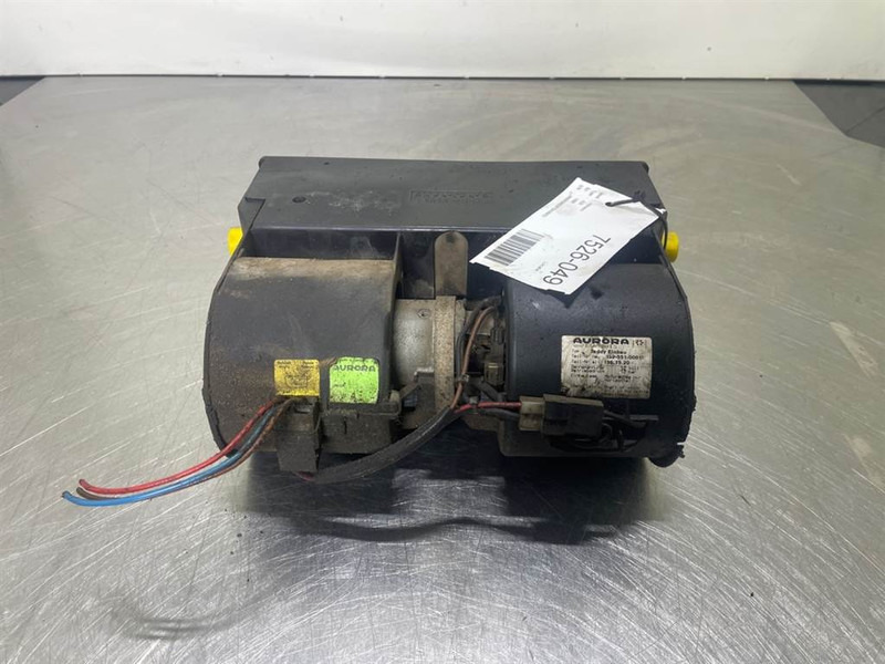 Ahlmann AZ6-Aurora Teddy Einbau 12V-Blower/Heater - Kabina a interiér pro Stavební technika: obrázek 3 Ahlmann AZ6-Aurora Teddy Einbau 12V-Blower/Heater - Kabina a interiér pro Stavební technika: obrázek 3