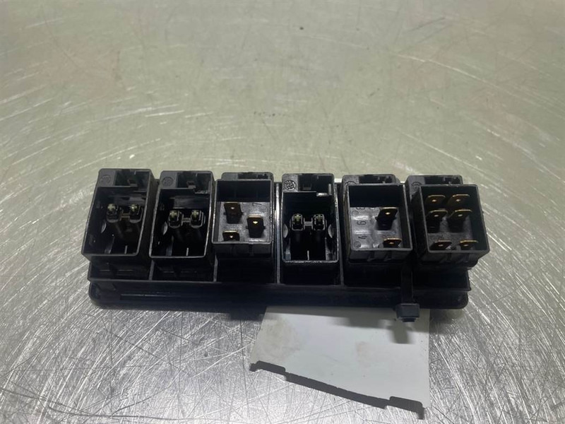 Ahlmann AZ6 - Switch/Schalter/Schakelaars - Elektrický systém pro Stavební technika: obrázek 4 Ahlmann AZ6 - Switch/Schalter/Schakelaars - Elektrický systém pro Stavební technika: obrázek 4