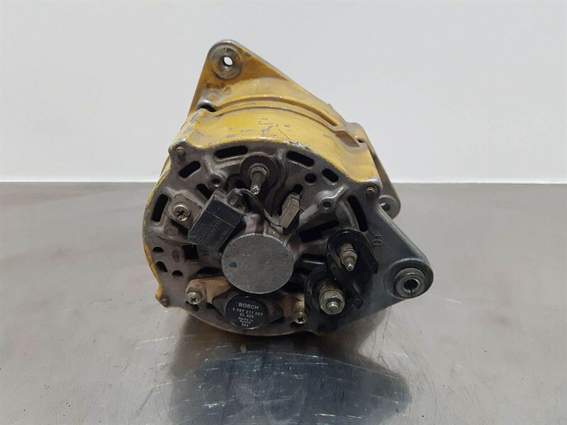Cat 109-2362-24V 55A-Alternator/Lichtmaschine/Dynamo - Motor pro Stavební technika: obrázek 5 Cat 109-2362-24V 55A-Alternator/Lichtmaschine/Dynamo - Motor pro Stavební technika: obrázek 5