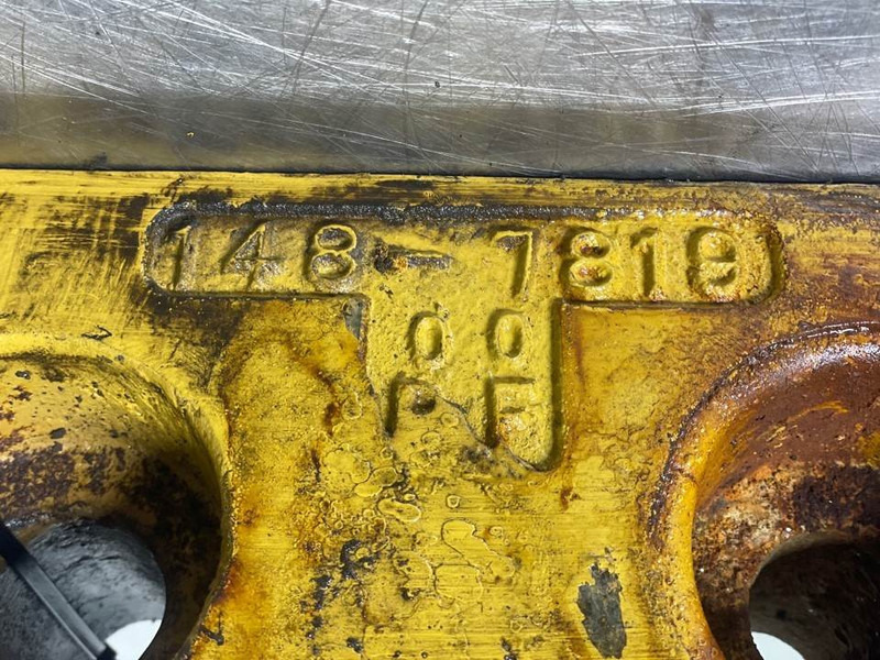 Cat 924G-148-7819-Counterweight/Heckgewicht - Rám/ Šasi pro Stavební technika: obrázek 3 Cat 924G-148-7819-Counterweight/Heckgewicht - Rám/ Šasi pro Stavební technika: obrázek 3