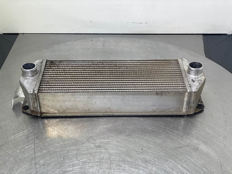 Cat 924G-185-1017-Cooler/Kühler/Koeler - Motor pro Stavební technika: obrázek 2 Cat 924G-185-1017-Cooler/Kühler/Koeler - Motor pro Stavební technika: obrázek 2