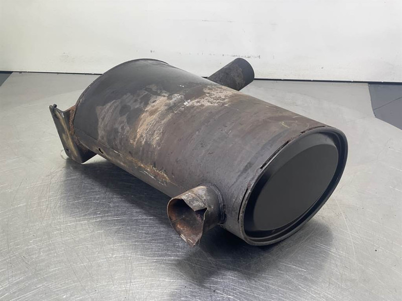 Cat 924G - Exhaust/Auspuff/Uitlaat - Motor pro Stavební technika: obrázek 3 Cat 924G - Exhaust/Auspuff/Uitlaat - Motor pro Stavební technika: obrázek 3