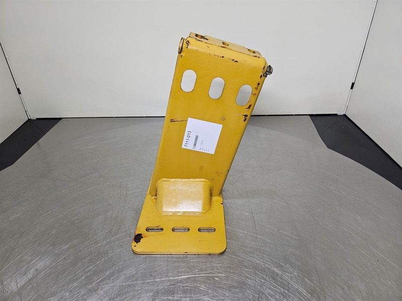Cat 950H-301-2261-Fender bracket/Halter/Steun - Rám/ Šasi pro Stavební technika: obrázek 2 Cat 950H-301-2261-Fender bracket/Halter/Steun - Rám/ Šasi pro Stavební technika: obrázek 2