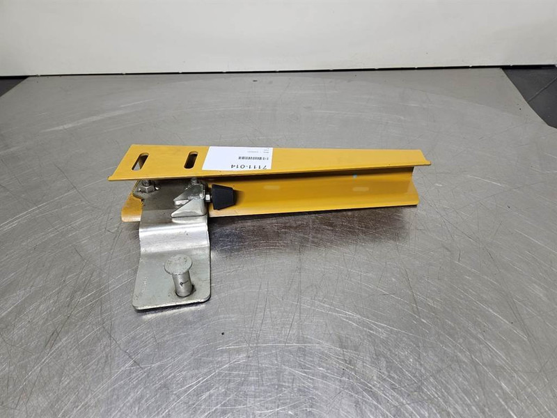 Cat 950H-312-6600/315-8034-Fender bracket/Halter/Steun - Rám/ Šasi pro Stavební technika: obrázek 3 Cat 950H-312-6600/315-8034-Fender bracket/Halter/Steun - Rám/ Šasi pro Stavební technika: obrázek 3