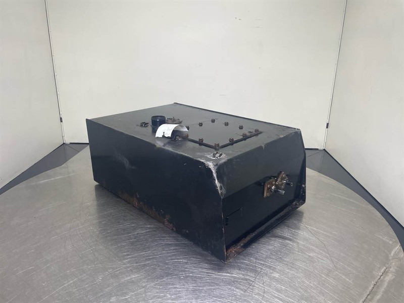 Cat TH62-142-4887-Fuel tank/Kraftstofftank - Rám/ Šasi pro Stavební technika: obrázek 2 Cat TH62-142-4887-Fuel tank/Kraftstofftank - Rám/ Šasi pro Stavební technika: obrázek 2