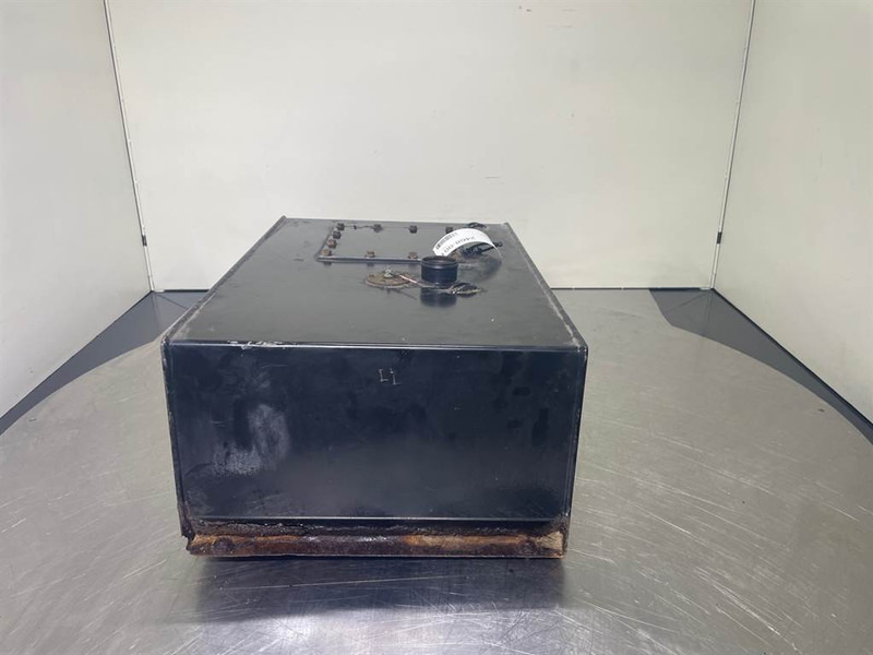 Cat TH62-142-4887-Fuel tank/Kraftstofftank - Rám/ Šasi pro Stavební technika: obrázek 4 Cat TH62-142-4887-Fuel tank/Kraftstofftank - Rám/ Šasi pro Stavební technika: obrázek 4