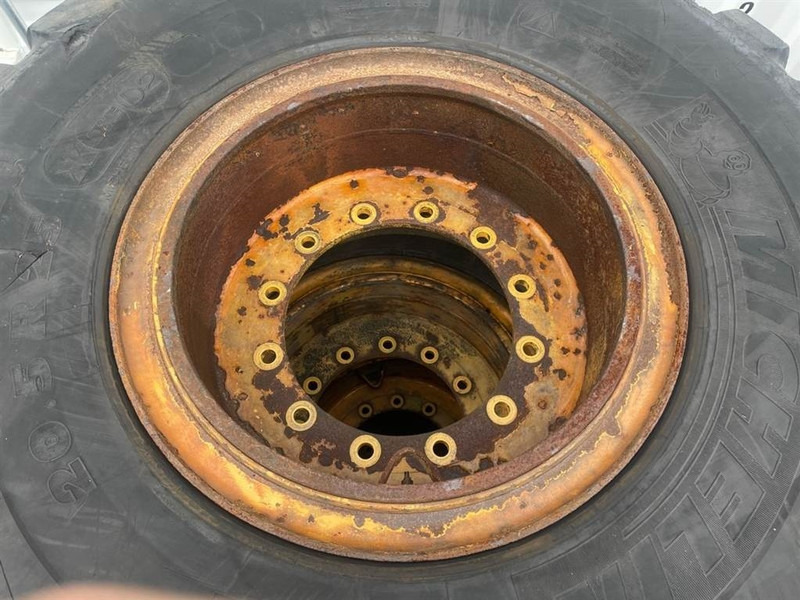 Hyundai HL740-9-Michelin 20.5R25-Tire/Reifen/Band - Pneumatiky a ráfky pro Stavební technika: obrázek 3 Hyundai HL740-9-Michelin 20.5R25-Tire/Reifen/Band - Pneumatiky a ráfky pro Stavební technika: obrázek 3
